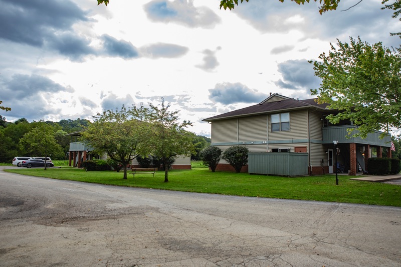 Creekside Apartments Exterior