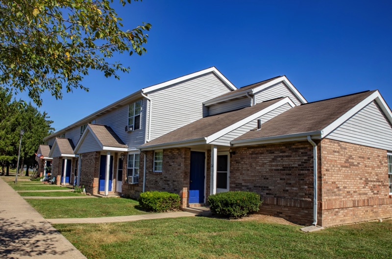 Oakview Manor Exterior