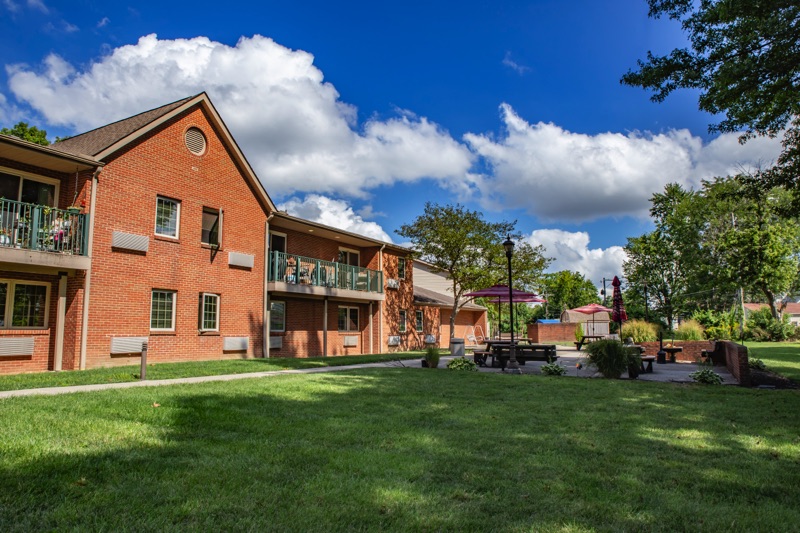 Barnett Plaza Apartments Exterior