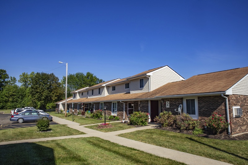 Brookwood Commons Exterior