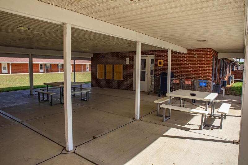 Camden Way I Shaded seating area