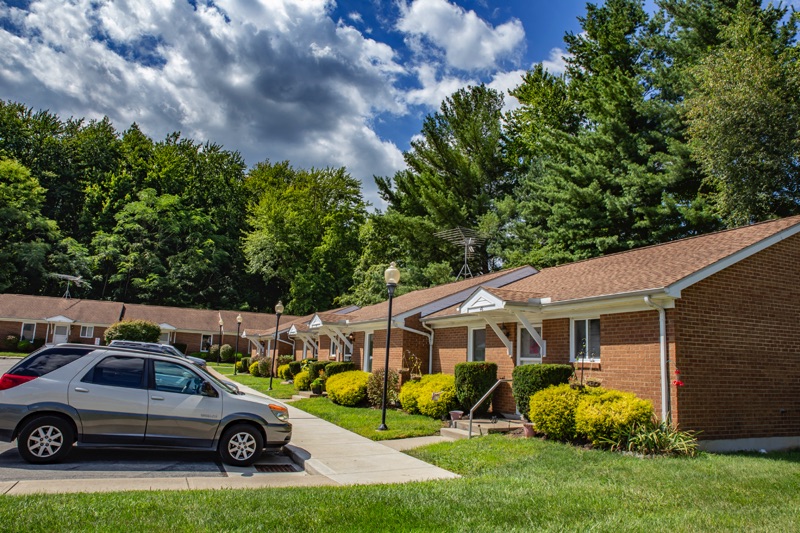 Clermont Villa Parking