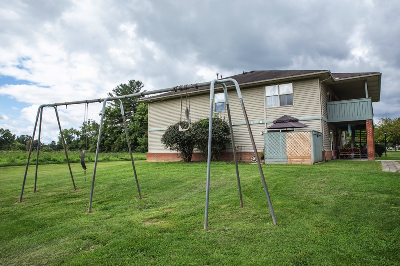 Creekside Apartments Playground