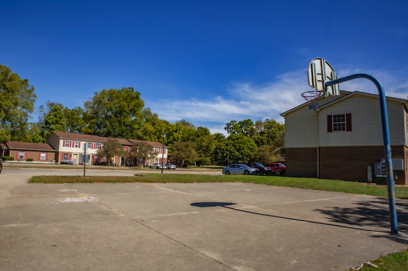 Crossgates Apartments Basketball court