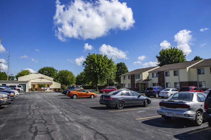 Valley View Apartments parking