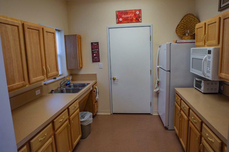 Manorview Apartments Kitchen