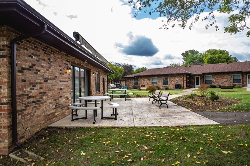 Nelsonville Homes Exterior seating area