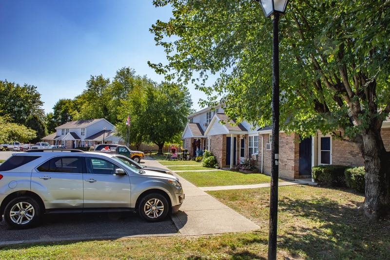 Oakview Manor Parking