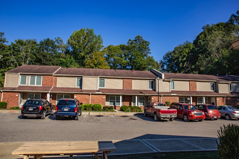 Pomeroy Cliffs Parking