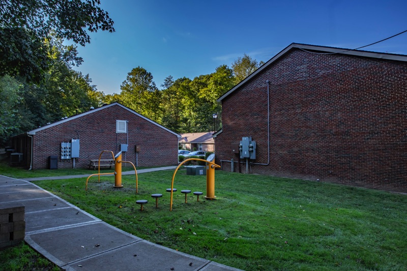 Pomeroy Cliffs Playground