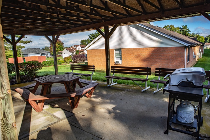 Thornville Manor Bar-B-Que station