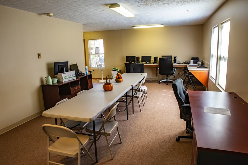 Wellston Manor Business Center