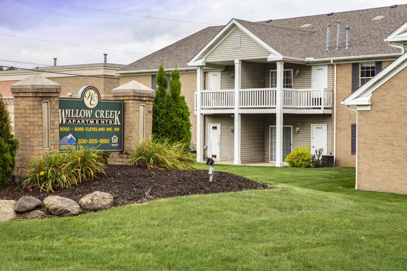 Willow Creek Apartments Exterior