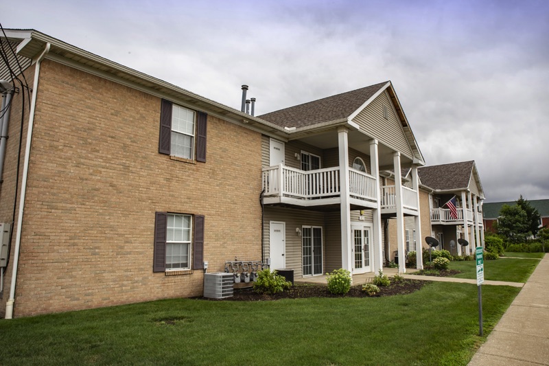 Willow Creek Apartments Exterior