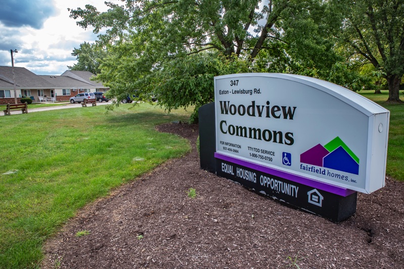 Woodview Commons Singage